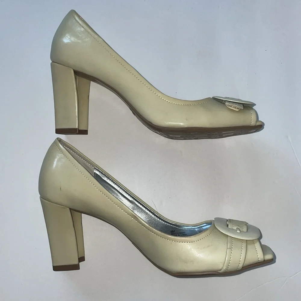 Vintage Nickels cream open toe buckle pumps